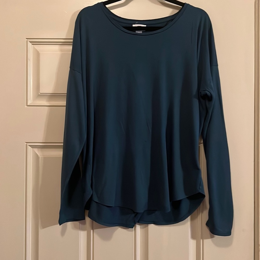Green Old Navy Top with Cross over back